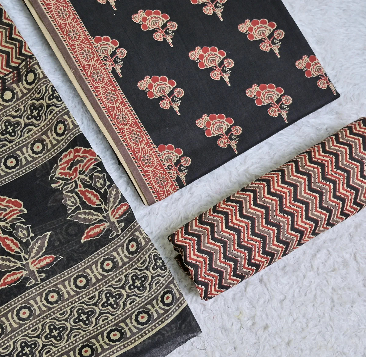 Black Red Floral Block Print 3-Piece Cotton Suit Set_SS103