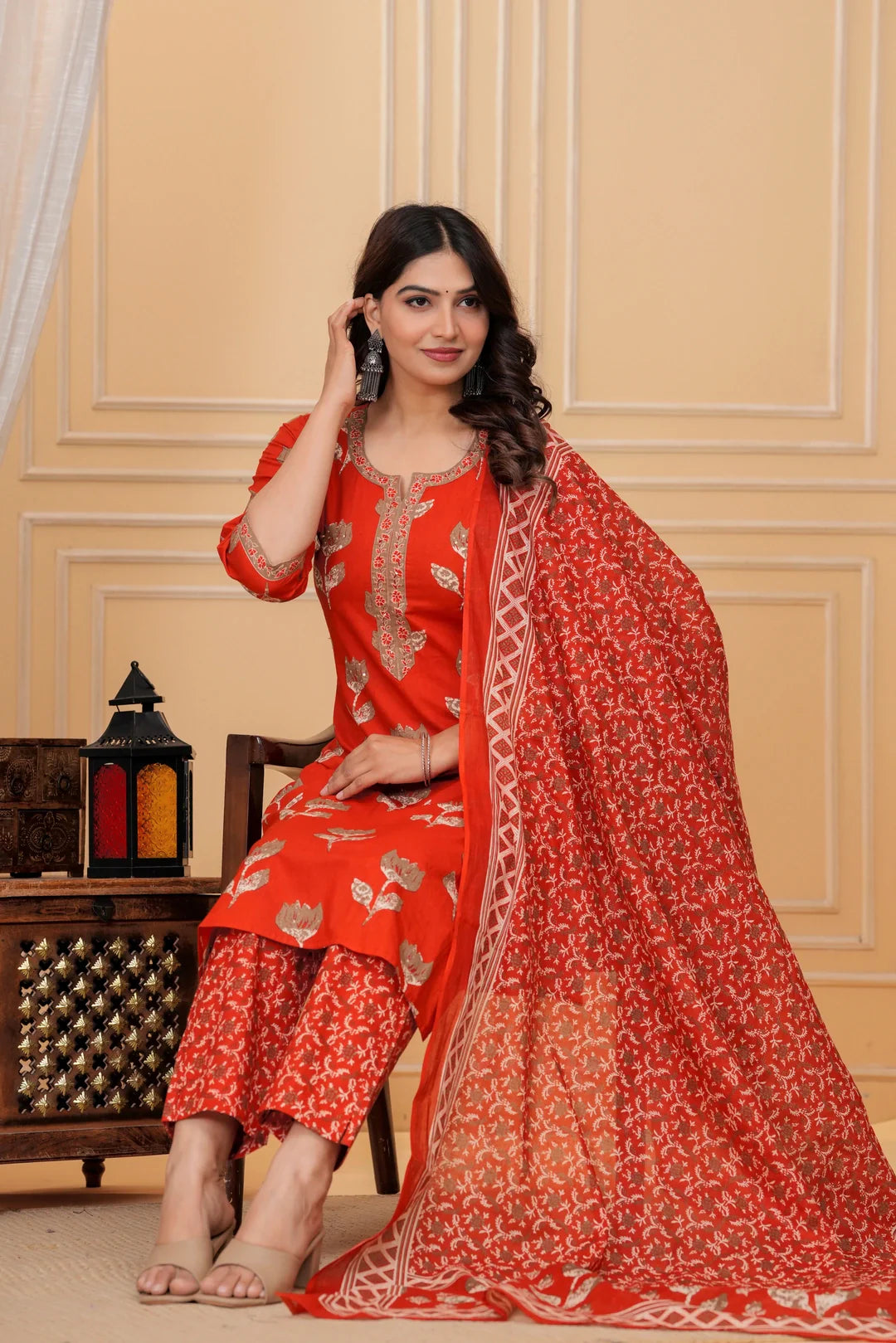 Elegant Red Floral Jaipuri Cotton  Kurta Pant Set with Dupatta
