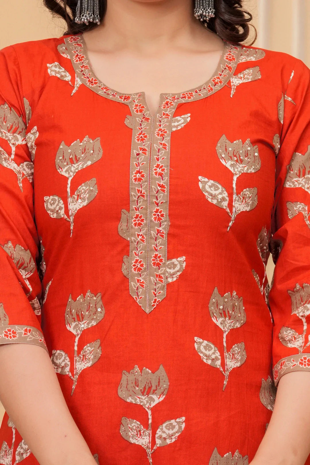 Elegant Red Floral Jaipuri Cotton  Kurta Pant Set with Dupatta