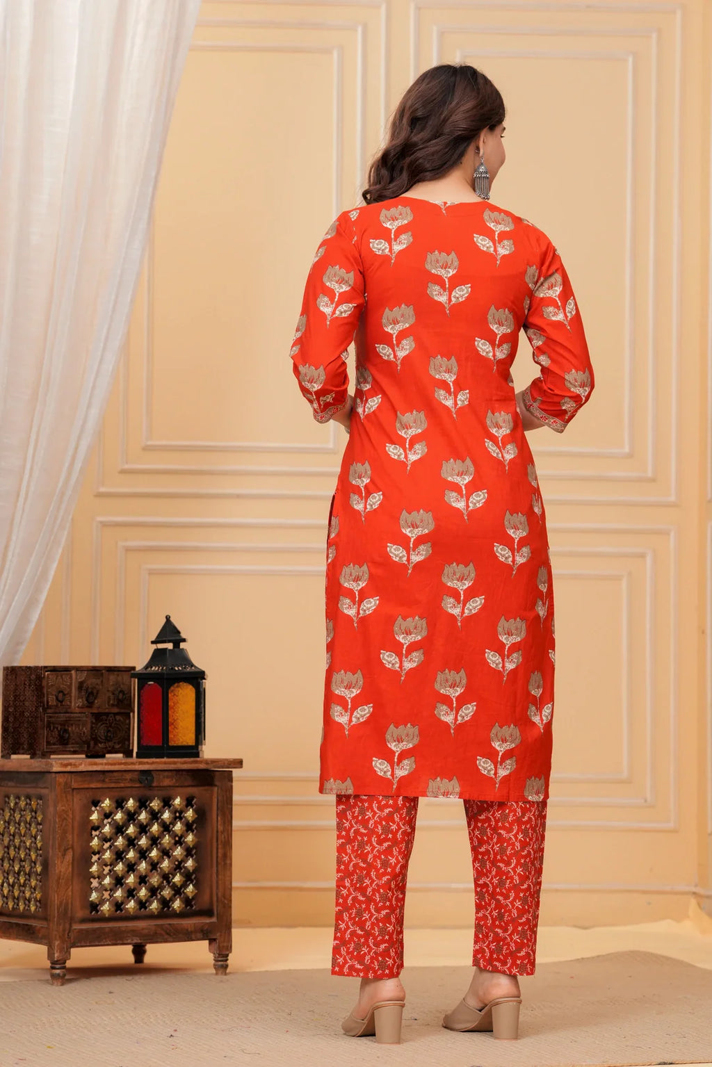 Elegant Red Floral Jaipuri Cotton  Kurta Pant Set with Dupatta