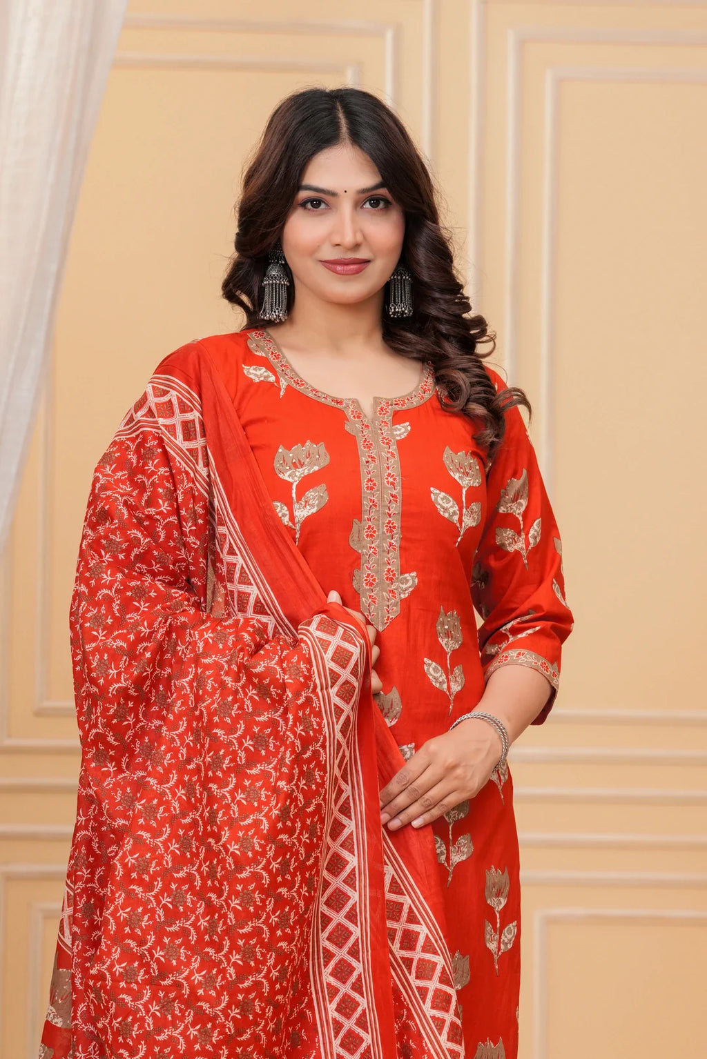 Elegant Red Floral Jaipuri Cotton  Kurta Pant Set with Dupatta