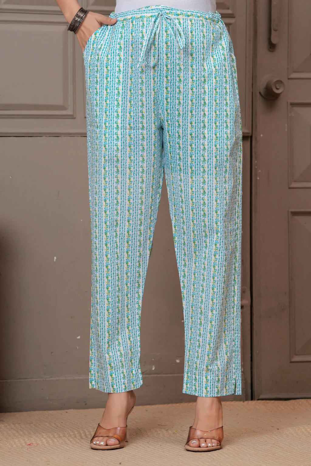 Jaipur Floral Jaipuri Printed Cotton Kurta pant Set with malmal Dupatta