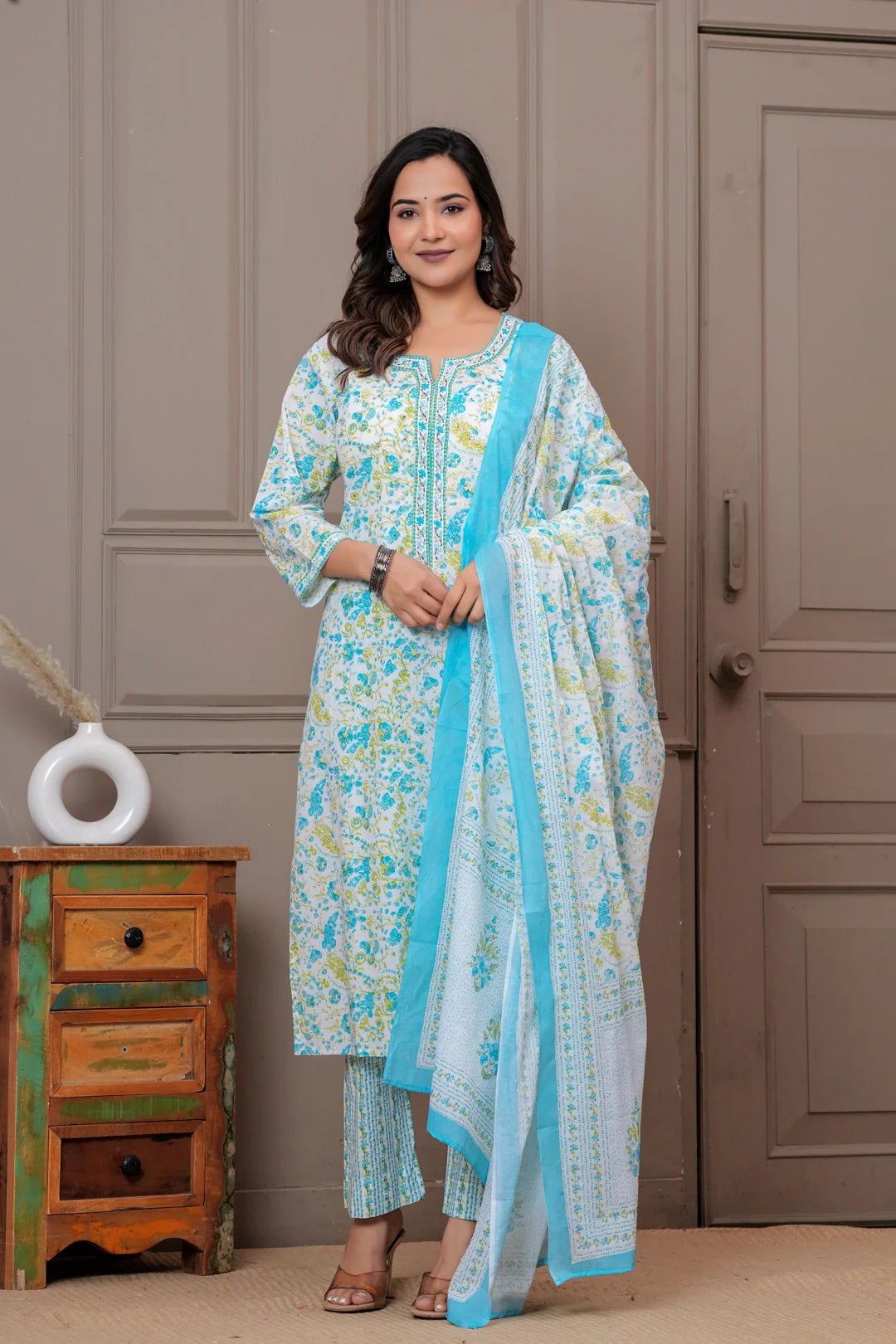 Jaipur Floral Jaipuri Printed Cotton Kurta pant Set with malmal Dupatta
