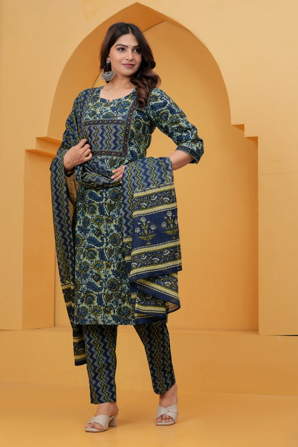 Navy Blue jaipuri Printed Cotton Kurta Pant Set with malmal Dupatta