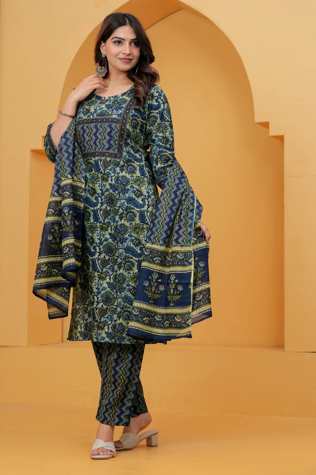 Navy Blue jaipuri Printed Cotton Kurta Pant Set with malmal Dupatta