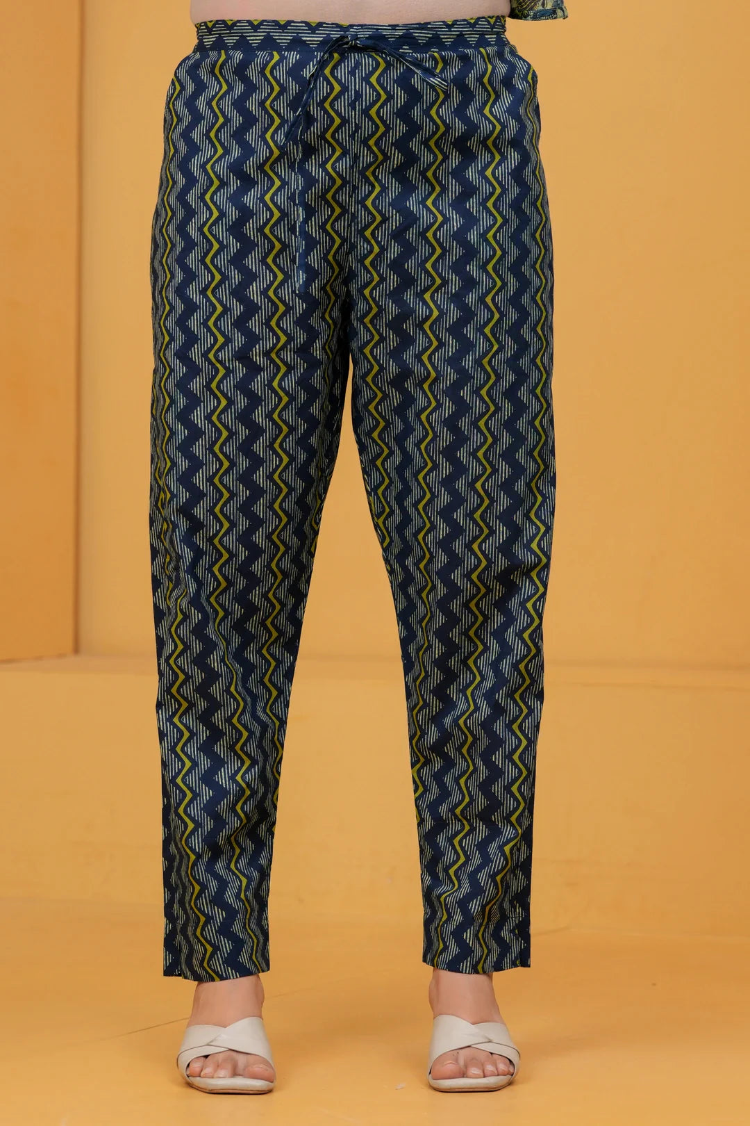 Navy Blue jaipuri Printed Cotton Kurta Pant Set with malmal Dupatta